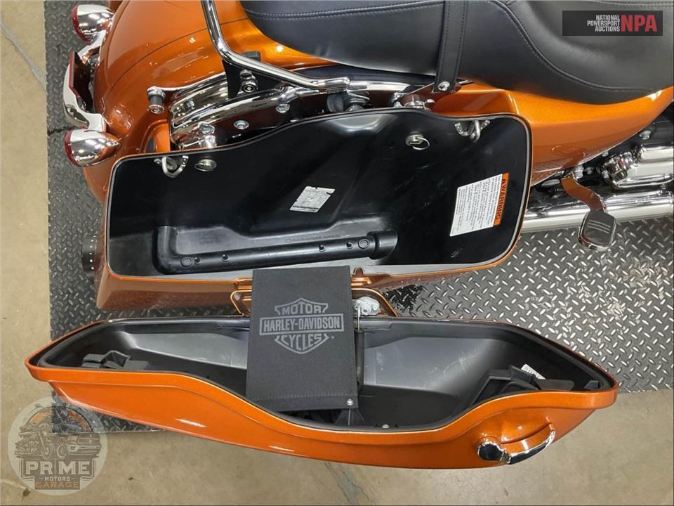 2015 Harley-Davidson FLHXS STREET GLIDE SPECIAL — фото 18