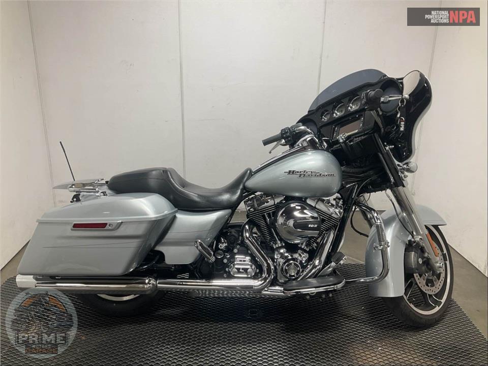 2015 Harley-Davidson FLHXS STREET GLIDE SPECIAL — фото 1