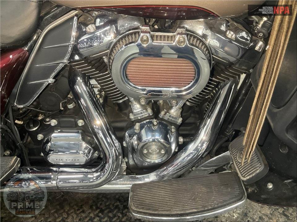 2018 Harley-Davidson FLHTCUTG TRI GLIDE ULTRA — фото 6