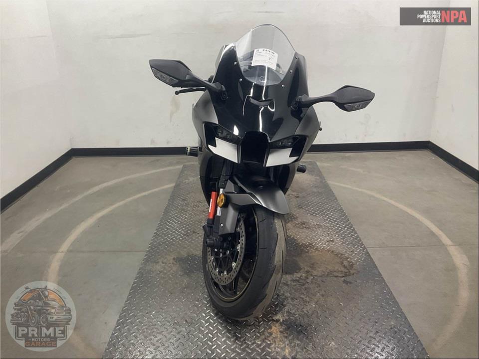 2023 Kawasaki ZX1002MPFAL NINJA ZX-10R — фото 2