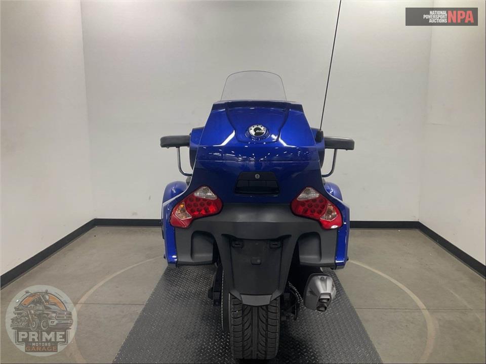 2012 Can-Am SPYDER RT-S SE5 — фото 4
