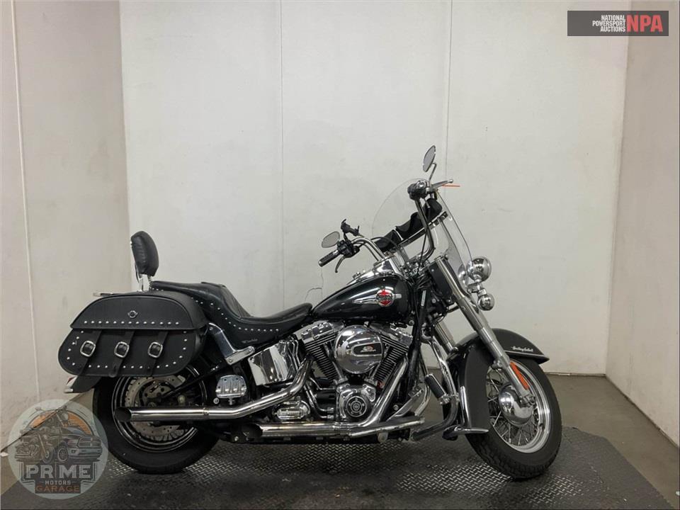 2017 Harley-Davidson FLSTC HERITAGE SOFTAIL CLASSIC — фото 1