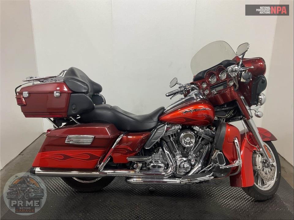 2010 Harley-Davidson FLHTCUSE5 — фото 1