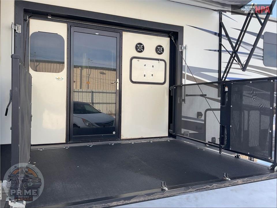 2019 Keystone Rv M-424 - FUZION TOY HAULER TOY HAULER SERIES — фото 38