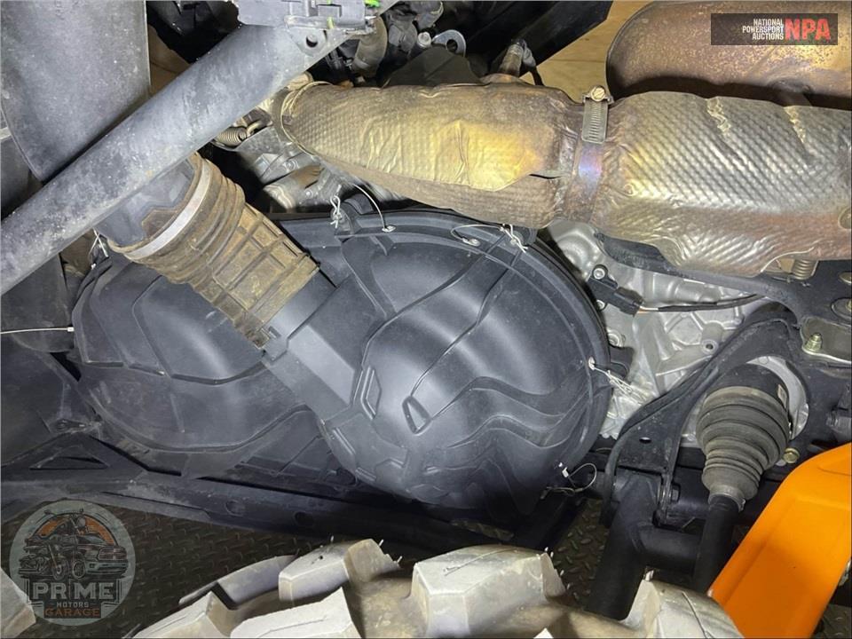 2025 Can-Am COMMANDER MAX XT-P 1000R — фото 9