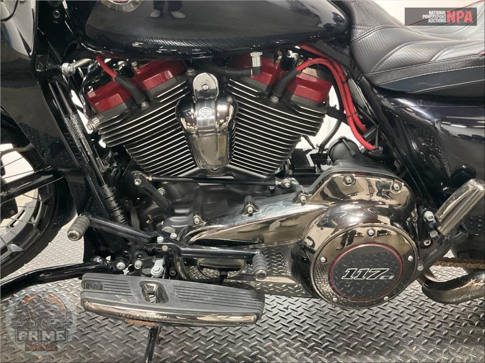 2022 Harley-Davidson FLTRXSE CVO ROAD GLIDE — фото 6
