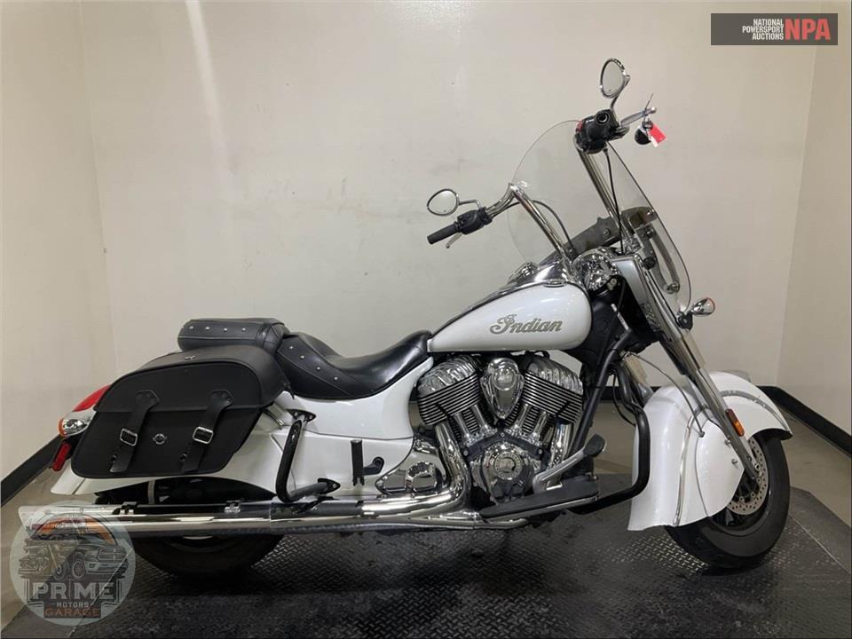 2016 Indian Motorcycle CHIEF CLASSIC (PEARL WHITE) — фото 1