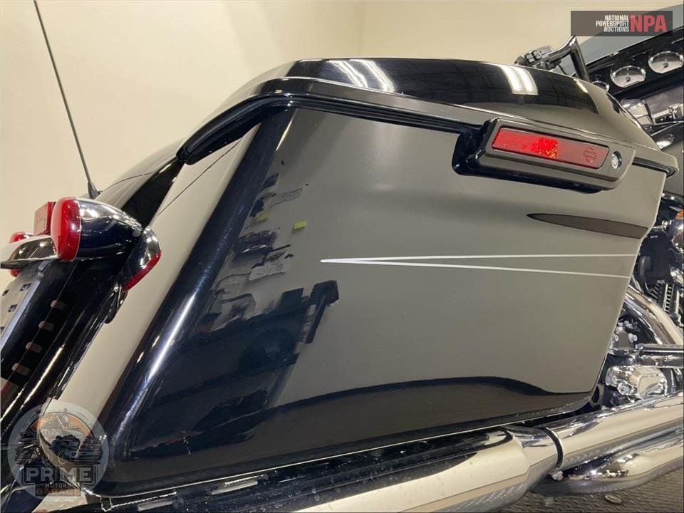 2016 Harley-Davidson FLHXS STREET GLIDE SPECIAL — фото 23