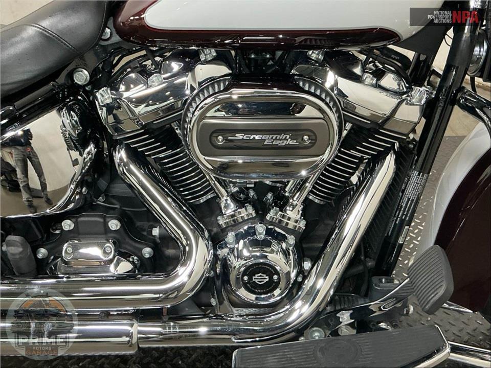 2021 Harley-Davidson FLHC HERITAGE CLASSIC — фото 6