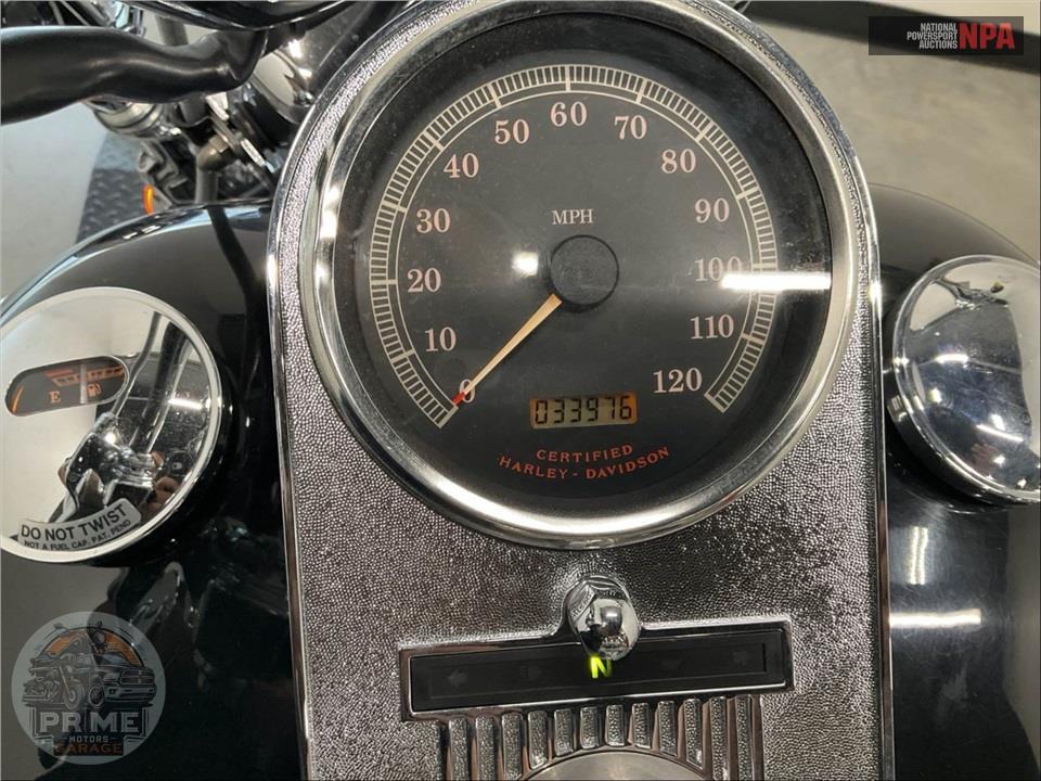 2002 Harley-Davidson FLHRCI ROAD KING CLASSIC — фото 5