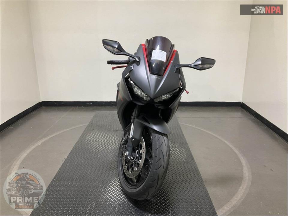 2018 Honda CBR1000RR — фото 2