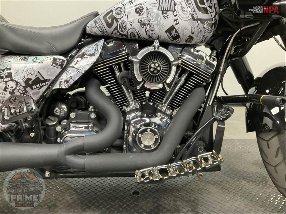 2016 Harley-Davidson FLHXS STREET GLIDE SPECIAL — фото 6