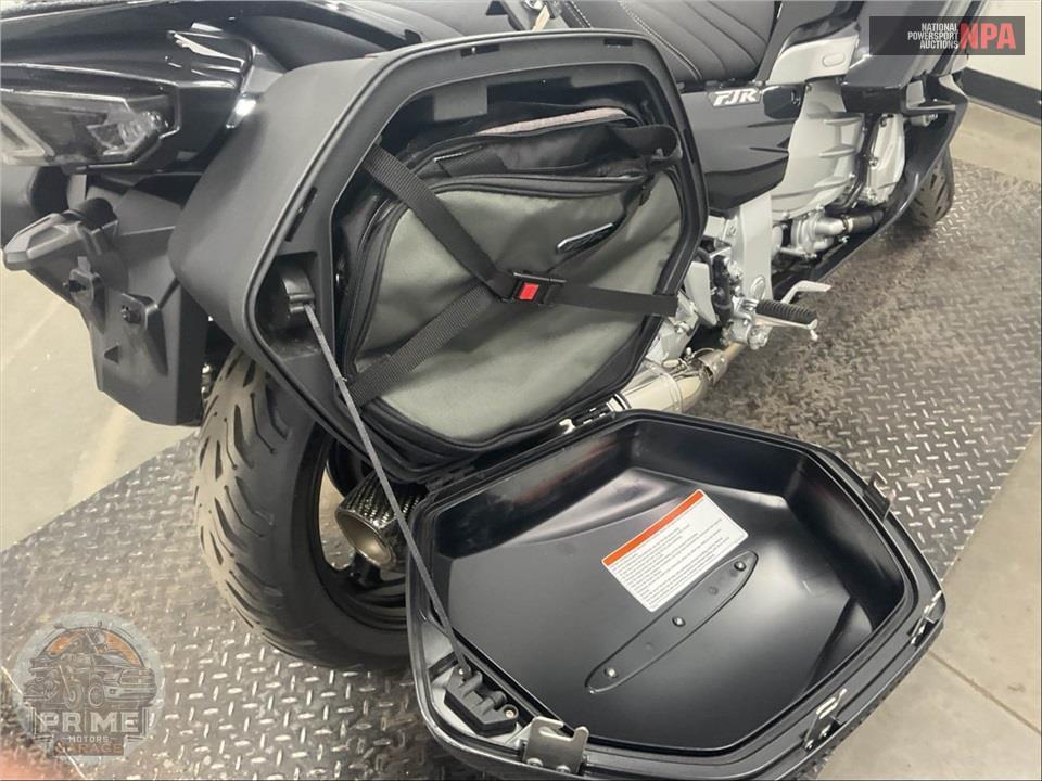 2021 Yamaha FJR1300ES — фото 16