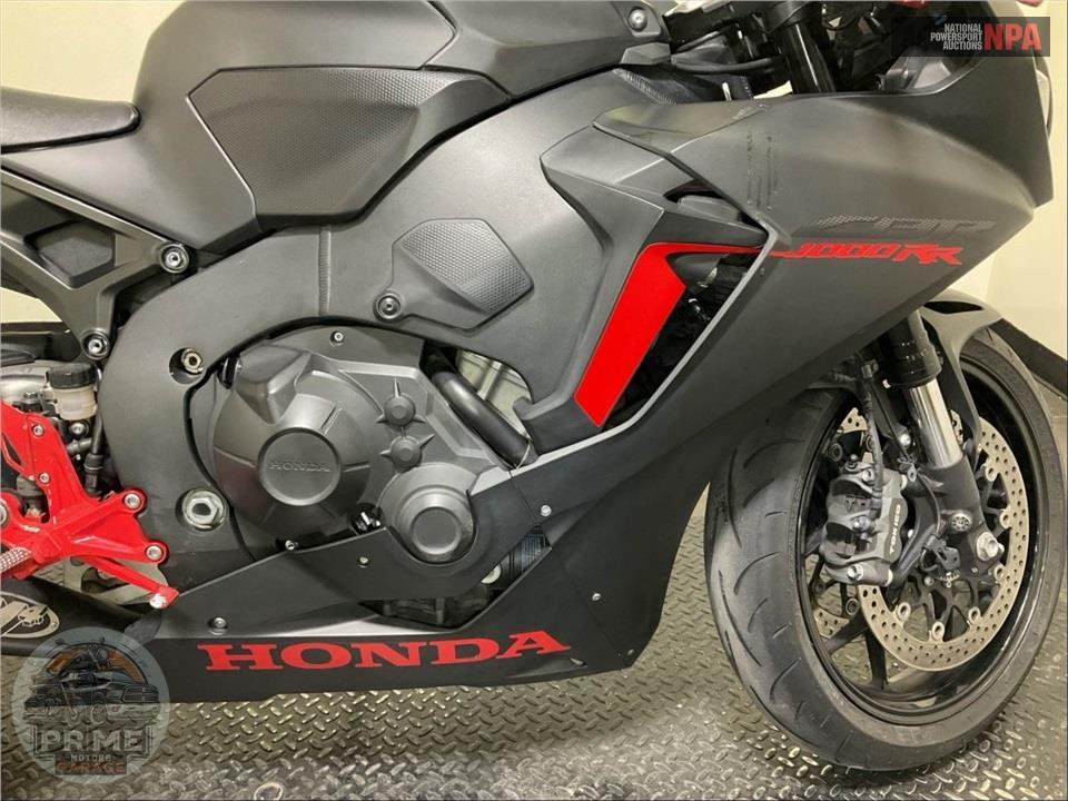 2018 Honda CBR1000RR — фото 17