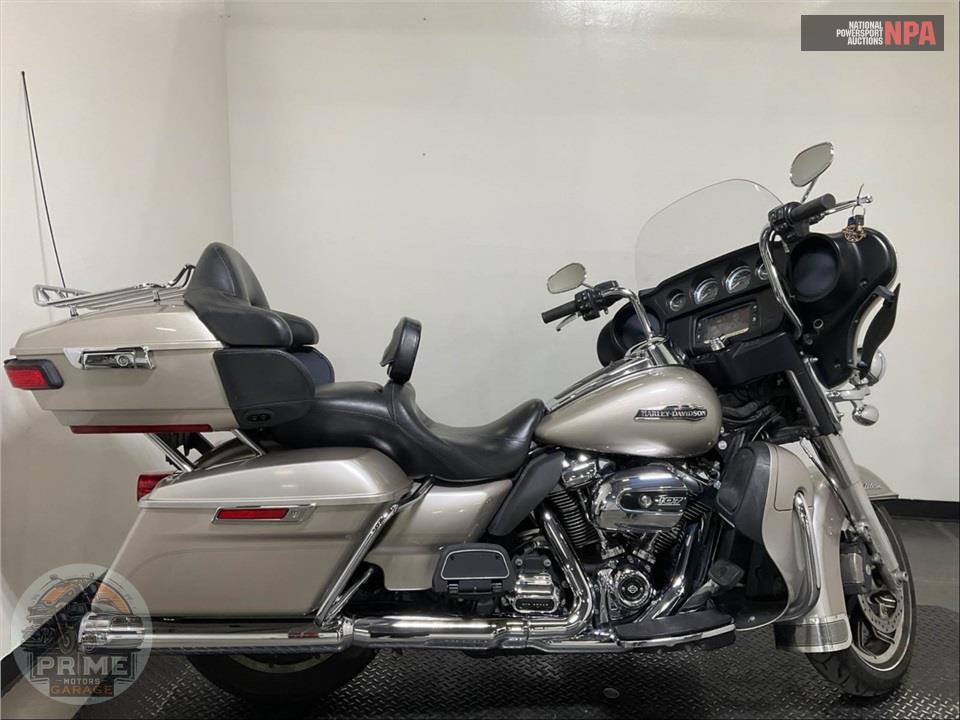 2018 Harley-Davidson FLHTCU ELECTRA GLIDE ULTRA CLASSIC — фото 1