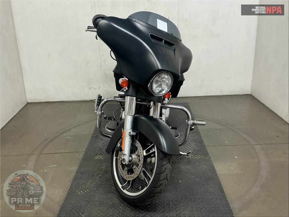 2017 Harley-Davidson FLHXS STREET GLIDE SPECIAL — фото 2