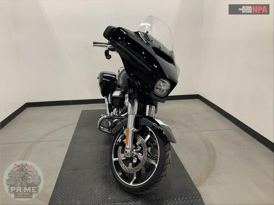 2025 Harley-Davidson FLHX STREET GLIDE — фото 2