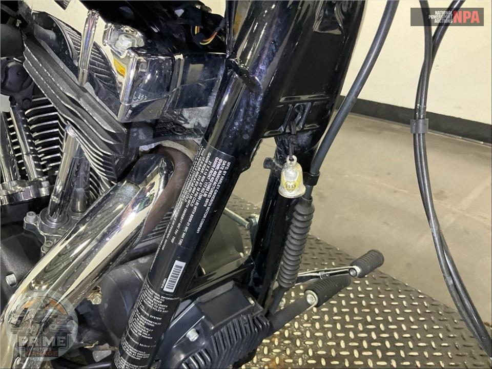 2016 Harley-Davidson FXDWG-103 DYNA WIDE GLIDE — фото 14