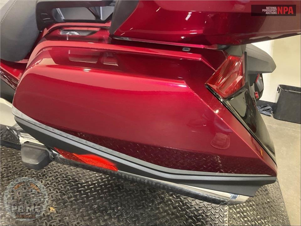 2021 Honda GL1800 GOLDWING TOUR — фото 17