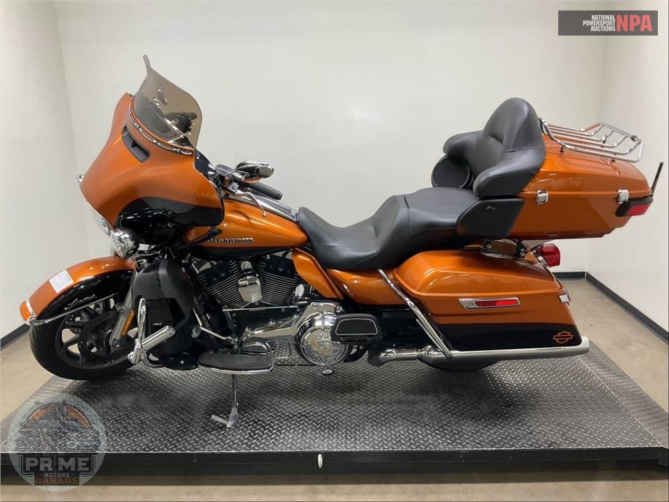 2014 Harley-Davidson FLHTK ELECTRA GLIDE ULTRA LIMITED — фото 3