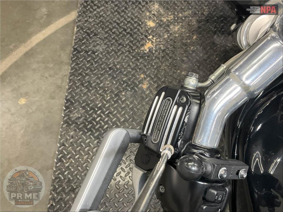2011 Harley-Davidson VRSCF MUSCLE V-ROD — фото 22
