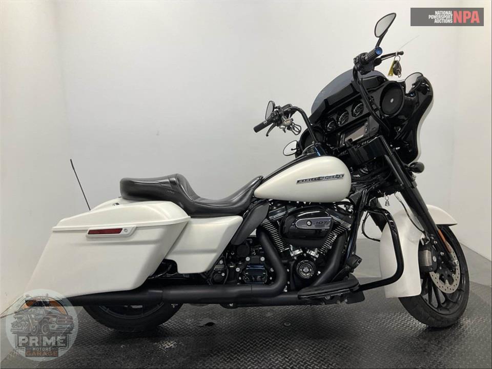 2018 Harley-Davidson FLHXS STREET GLIDE SPECIAL — фото 1