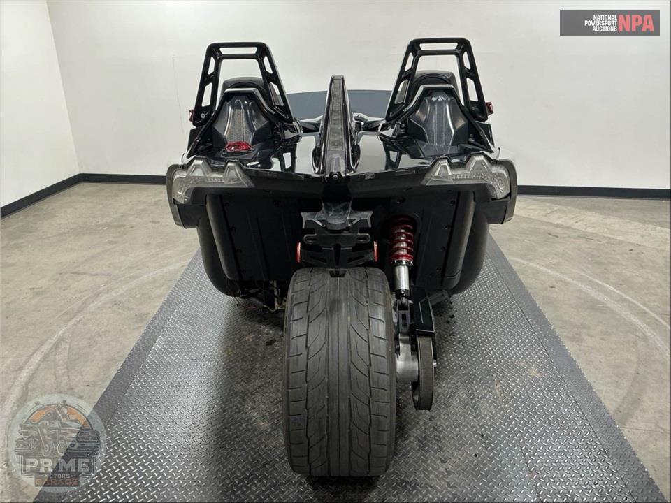 2017 Polaris SLINGSHOT SLR — фото 4