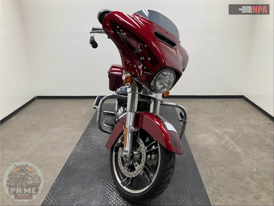 2017 Harley-Davidson FLHXS STREET GLIDE SPECIAL — фото 2