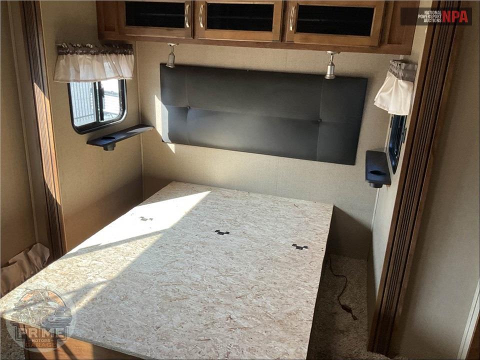 2018 Coachmen By Forest River M-370 FL - CHAPARRAL FIFTH WHEEL SERIES — фото 12