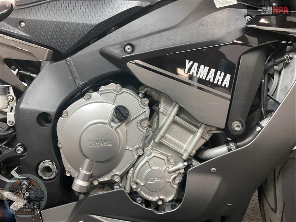 2015 Yamaha YZF-R1 — фото 6
