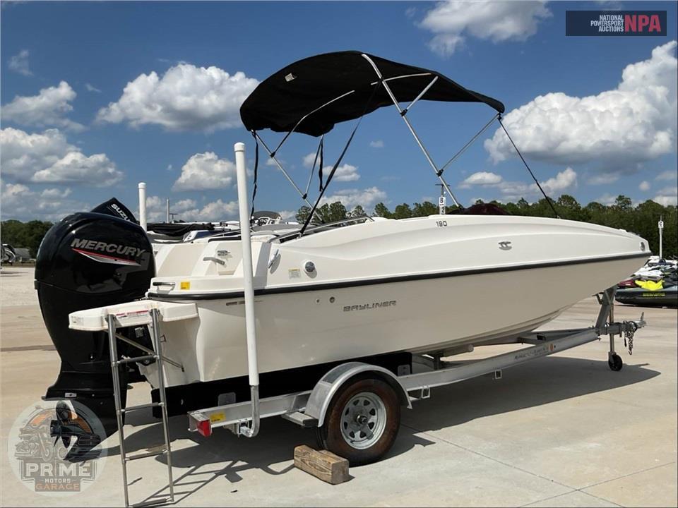2018 Bayliner Marine 190 DB(***) DECK BOAT SERIES L=19/E=1-150HP MERCURY OB — фото 4