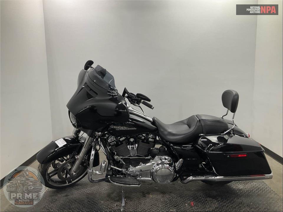 2018 Harley-Davidson FLHX STREET GLIDE — фото 3
