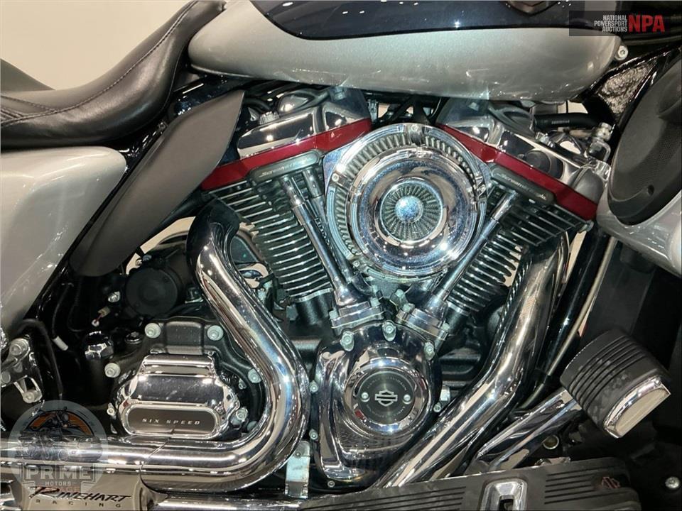 2019 Harley-Davidson FLHXSE CVO STREET GLIDE — фото 6