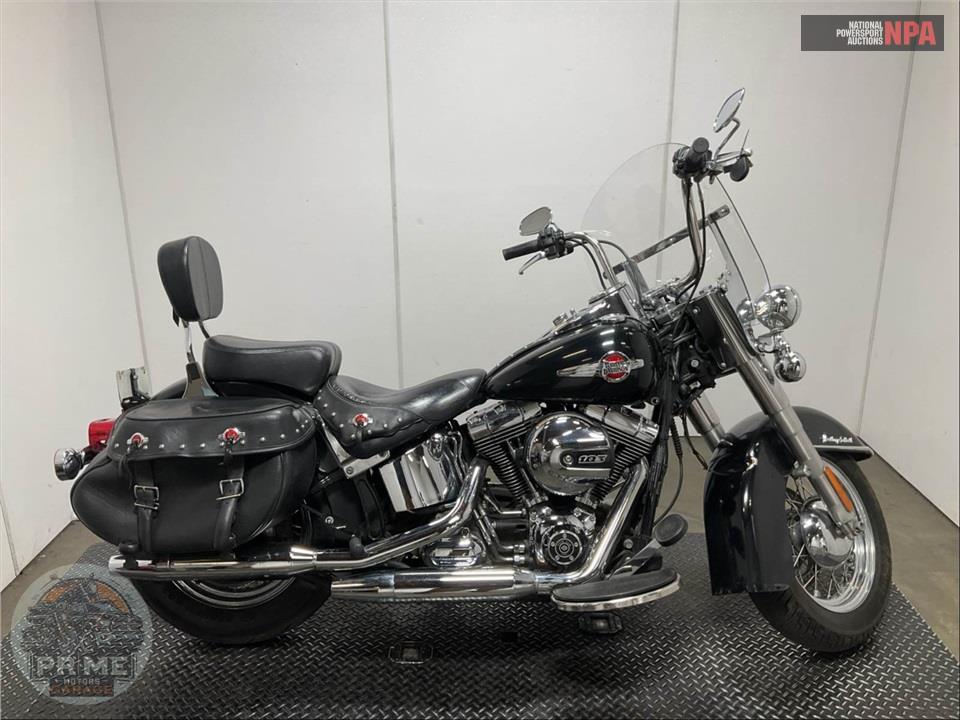 2017 Harley-Davidson FLSTC HERITAGE SOFTAIL CLASSIC — фото 1