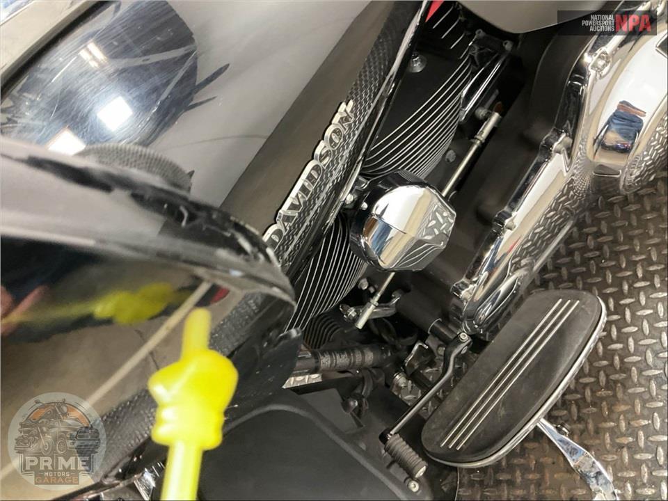 2014 Harley-Davidson FLHTK ELECTRA GLIDE ULTRA LIMITED — фото 15