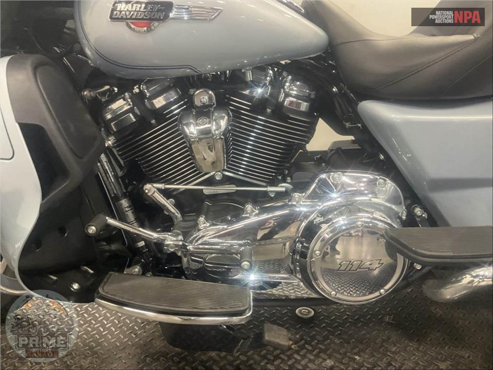 2023 Harley-Davidson FLHTCUTG TRI GLIDE ULTRA CLASSIC — фото 7