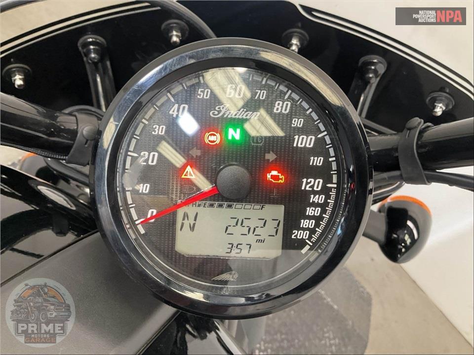 2025 Indian Motorcycle SCOUT BOBBER — фото 5