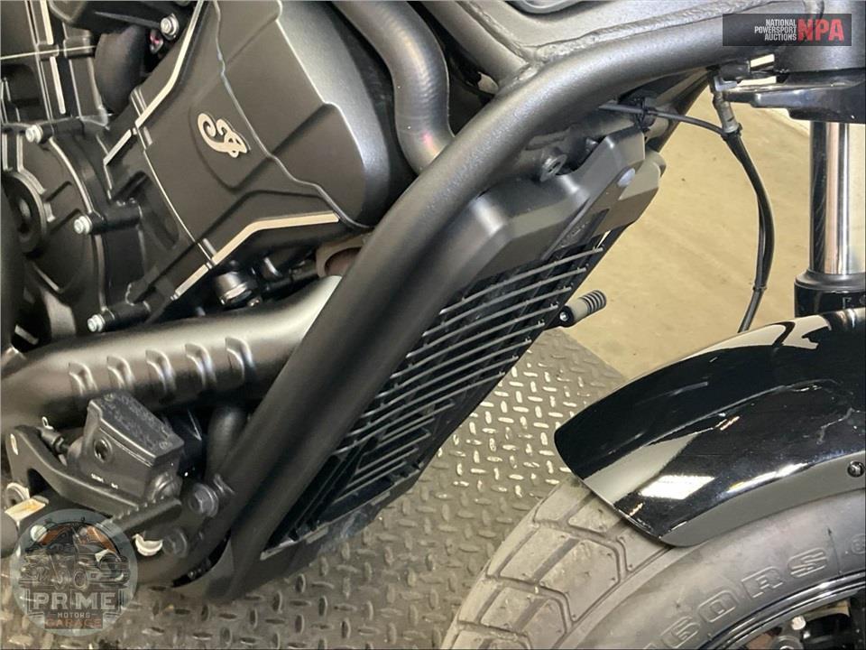 2025 Indian Motorcycle SCOUT BOBBER — фото 12
