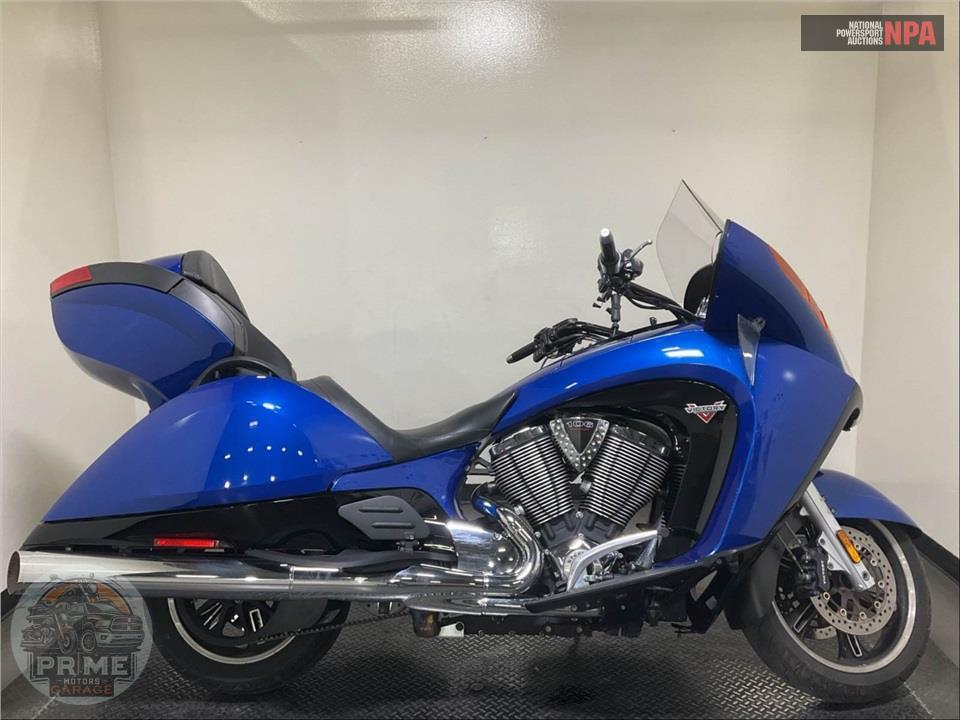 2017 Victory Motorcycles VISION BLUE FIRE — фото 1