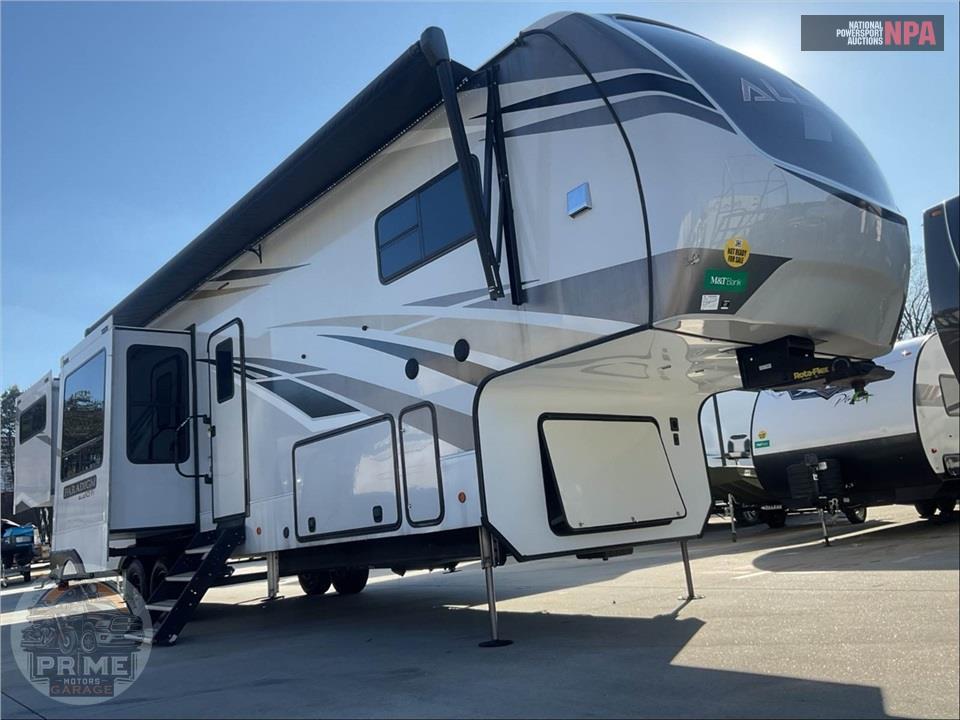 2021 Alliance Rv M-365RD - PARADIGM FIFTH WHEEL SERIES — фото 1