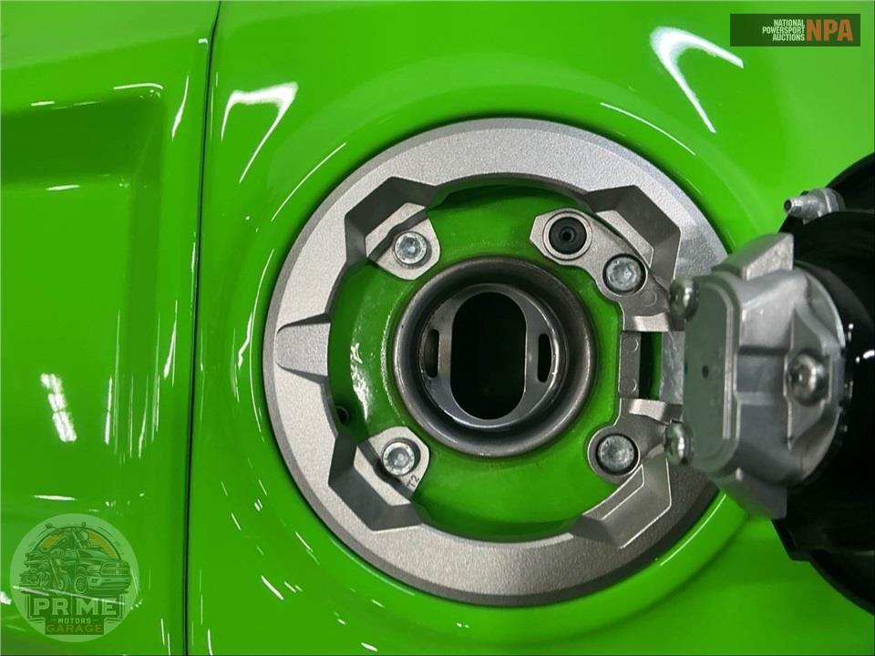 2025 Kawasaki ZX1002MSFAL NINJA ZX-10R KRT — фото 13