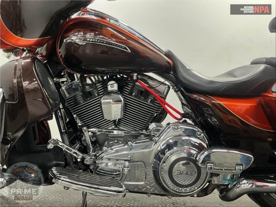 2012 Harley-Davidson FLHXSE3 SCREAMIN EAGLE — фото 7
