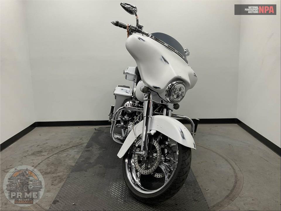 2006 Harley-Davidson FLHXI STREET GLIDE — фото 2