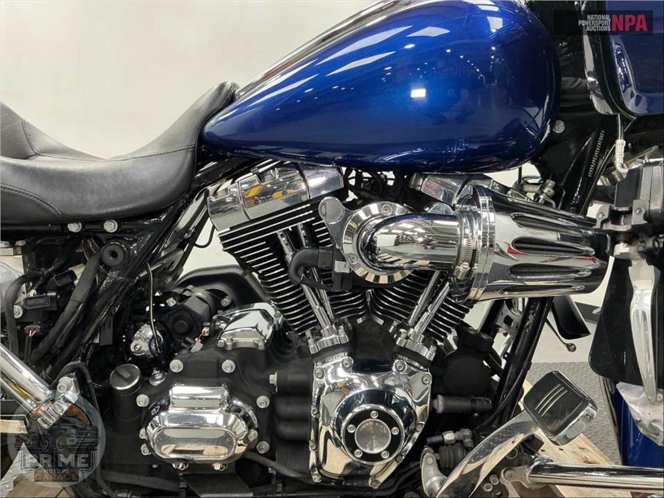 2015 Harley-Davidson FLTRXS ROAD GLIDE SPECIAL — фото 6
