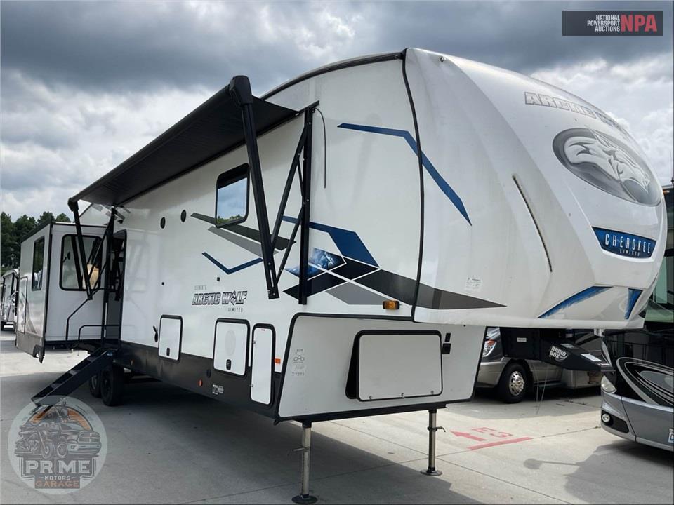 2024 Cherokee By Forest River M-3660SUITE - ARCTIC WOLF FIFTH WHEEL SERIES — фото 1