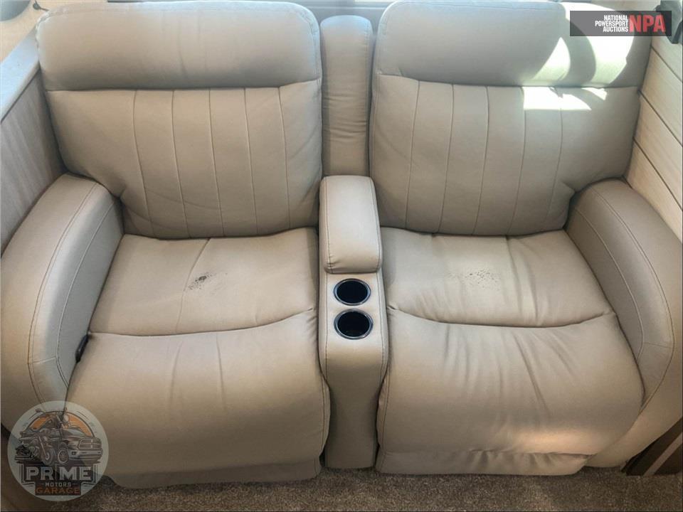 2021 Crossroads Rv M-253 RB - SUNSET TRAIL SUPER LITE SERIES — фото 11