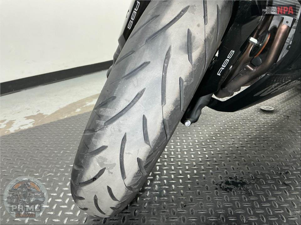 2026 Kawasaki NINJA ZX-4R ABS — фото 17