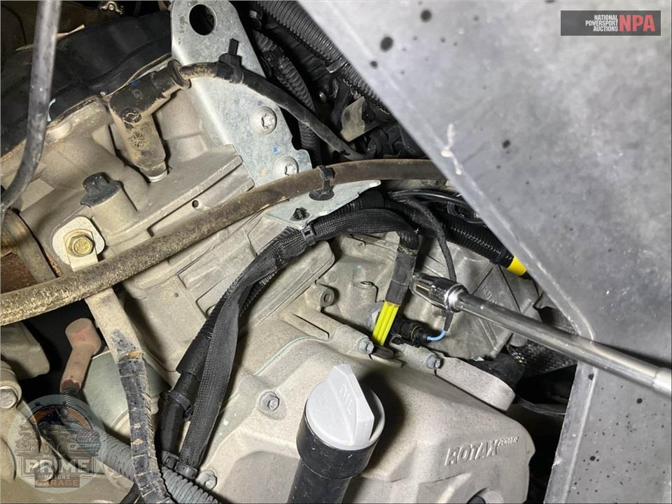 2021 Can-Am MAVERICK SPORT MAX DPS 1000R — фото 11