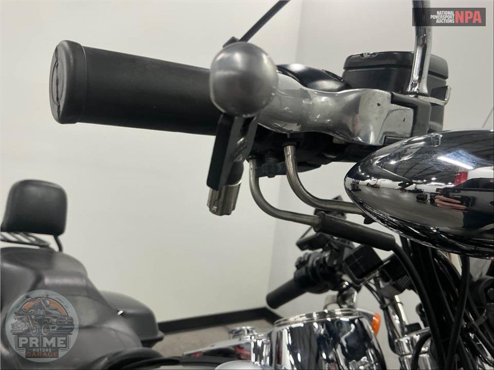 2013 Harley-Davidson FLD-103 DYNA SWITCHBACK — фото 13