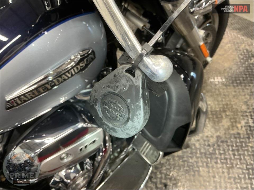2019 Harley-Davidson FLHTCUTG TRI GLIDE ULTRA — фото 11